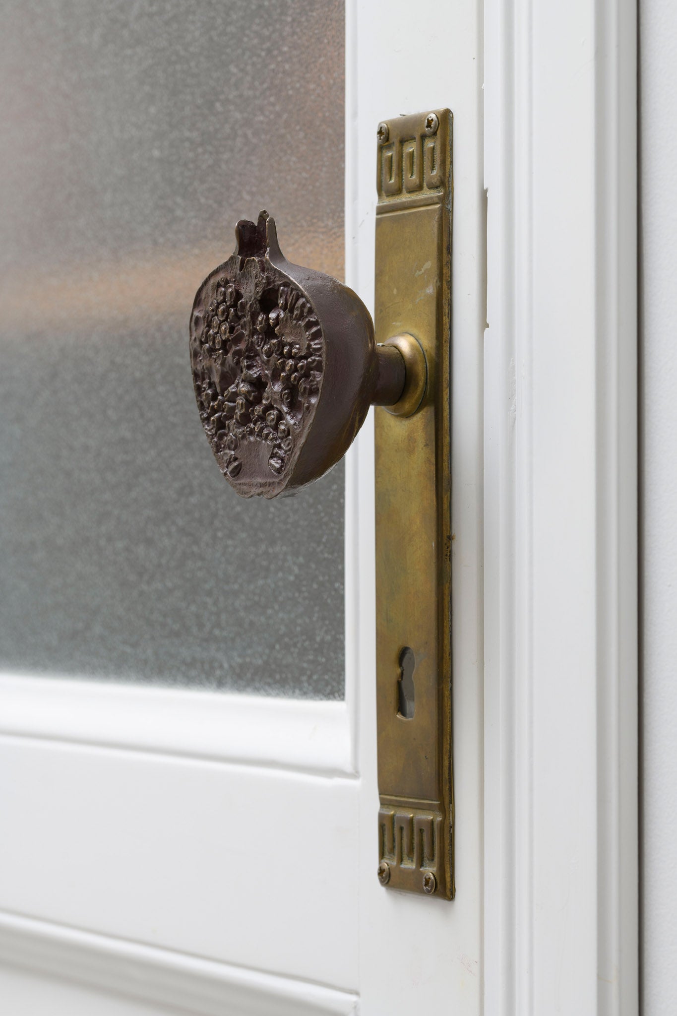 Half Pomegranate Door Knob (Large)